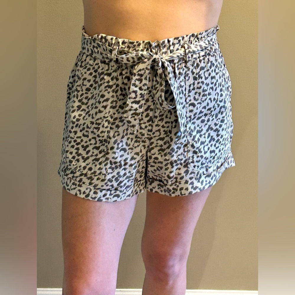 Aerie Gray Leopard Print Shorts